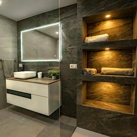 Amazing 2 Bedroom In Jardines Fuentes 公寓 马尔韦利亚