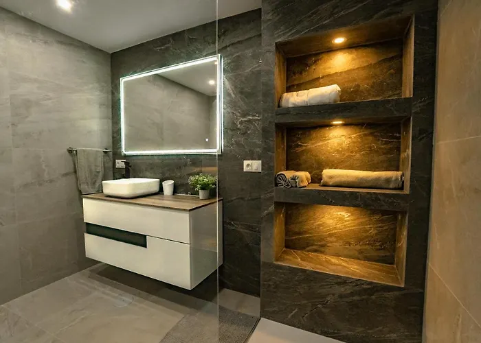 Amazing 2 Bedroom In Jardines Fuentes 公寓 马尔韦利亚