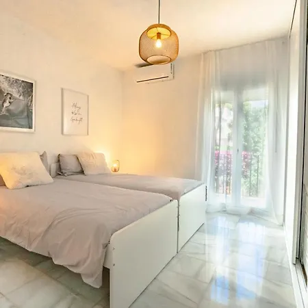 Apartment Amazing 2 Bedroom In Jardines Fuentes *